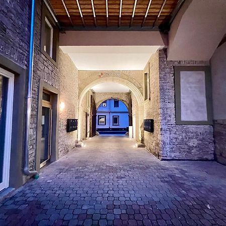 Alte Brauerei Mit Flair: Altstadt - Parkplatz - Kaffee Kitzingen Exterior foto