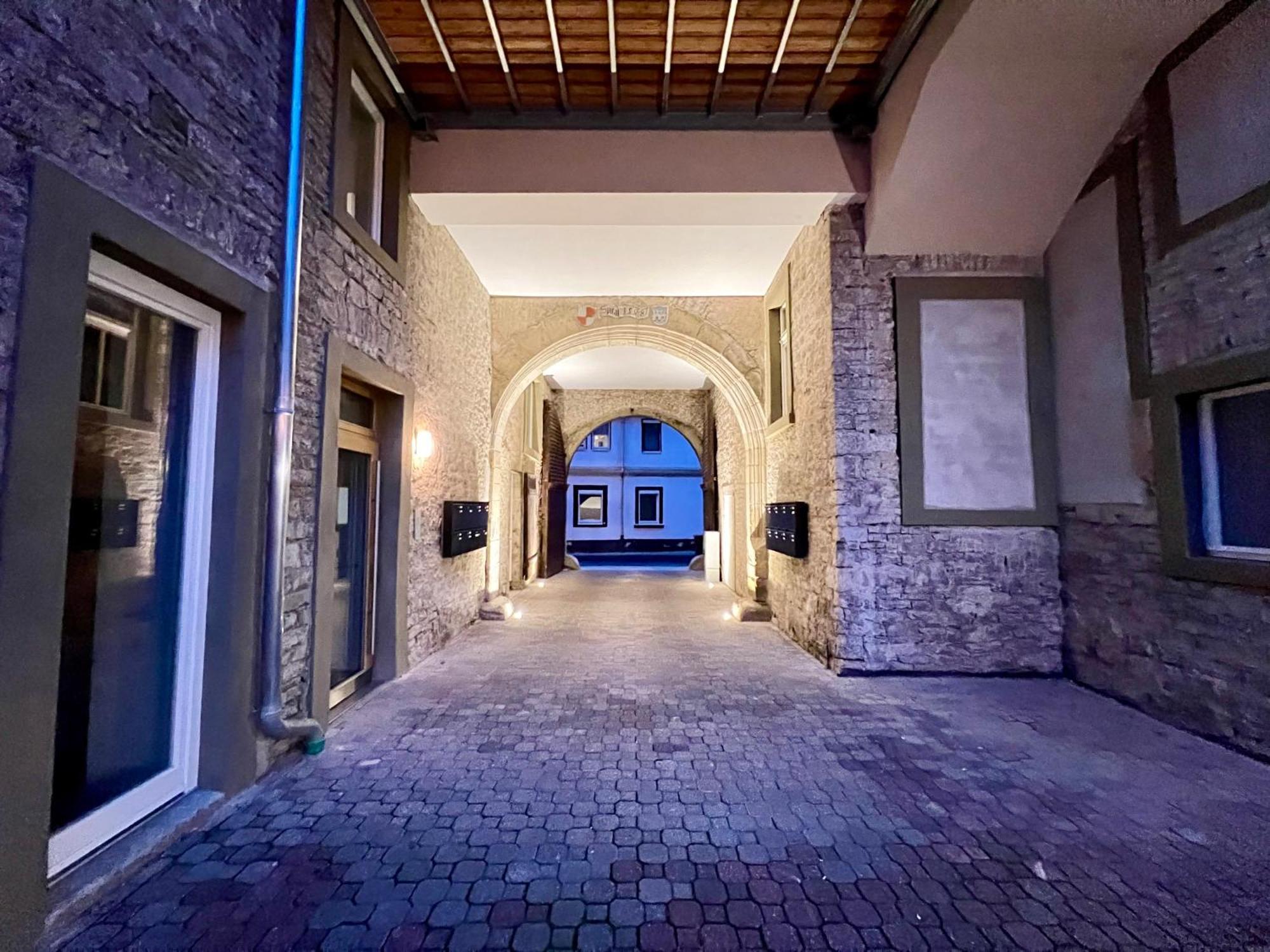 Alte Brauerei Mit Flair: Altstadt - Parkplatz - Kaffee Kitzingen Exterior foto